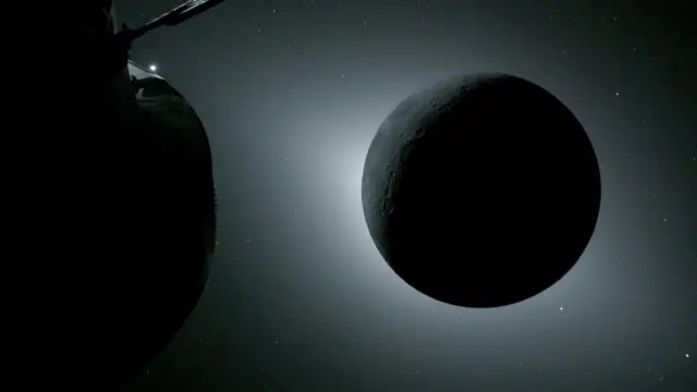 2026년 4월 6일, 일식 동안 태양빛을 등지고 있는 달을 NASA 오리온 우주선이 촬영했다.