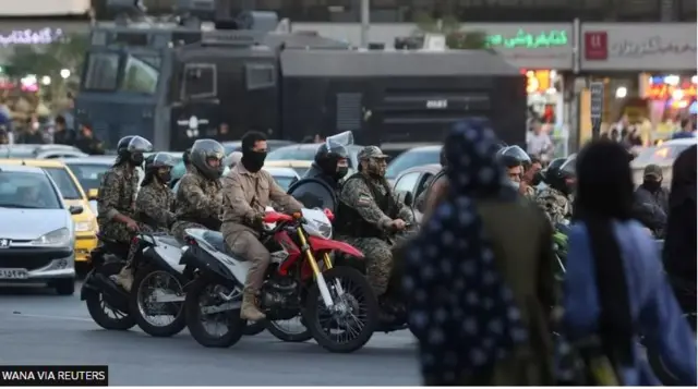 ইরান কর্তৃপক্ষ আন্দোলনকে দাঙ্গা হিসেবে বর্ণনা করেছেন। 