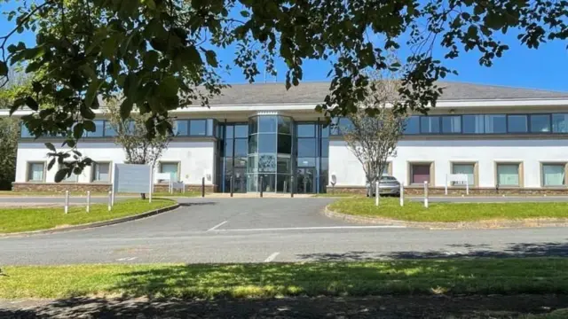 ચીન, કૌભાંડ, ઇન્ટરનેટ, યુરોપ
