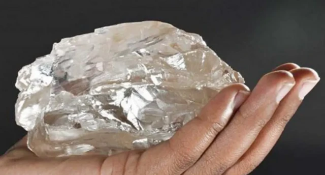 2,492 కేరట్ల వజ్రం