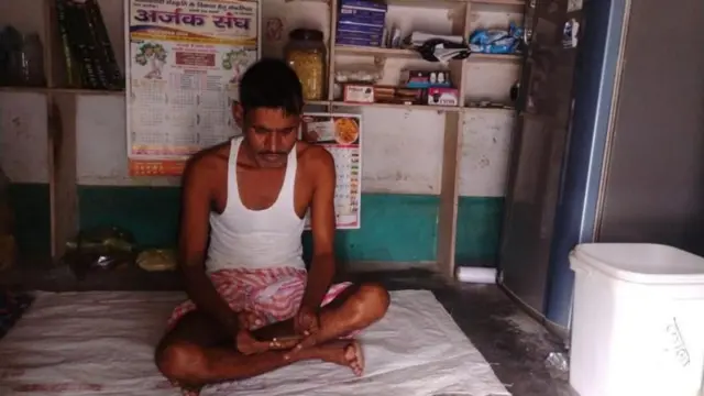  सोनालीचे वडील वीरेंद्र यादव