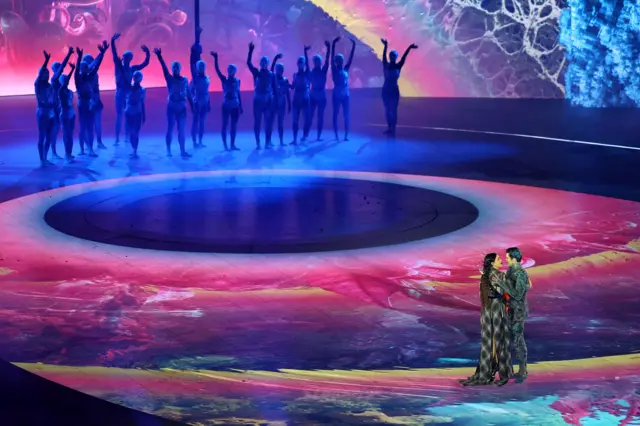 Церемония завершилась красочным концертом