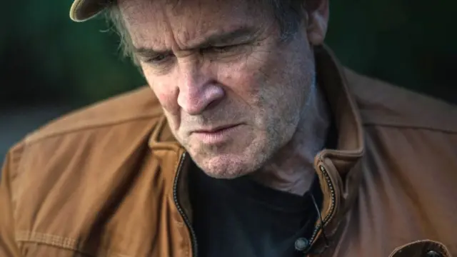Le musicien sud-africain, Johnny Clegg, frappé d’un cancer, est en tournée d’adieu.