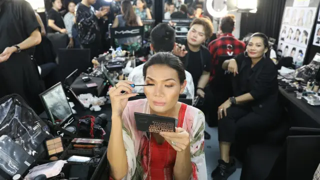 นางแบบข้ามเพศ