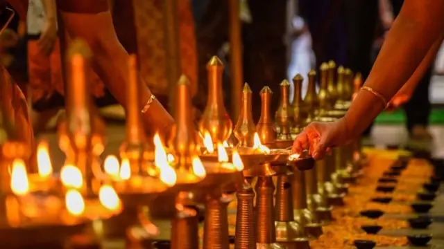 சபரிமலை கோயிலிலுக்குள் முதலில் நுழைந்த பிந்து அம்மினி மீது பெப்பர் ஸ்ப்ரே தாக்குதல்