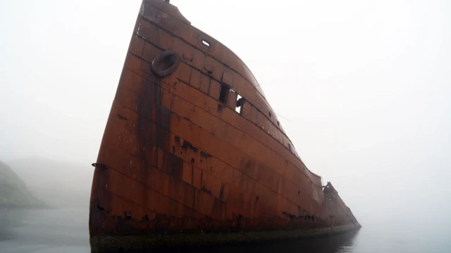 Lambung kapal SS Northwestern.