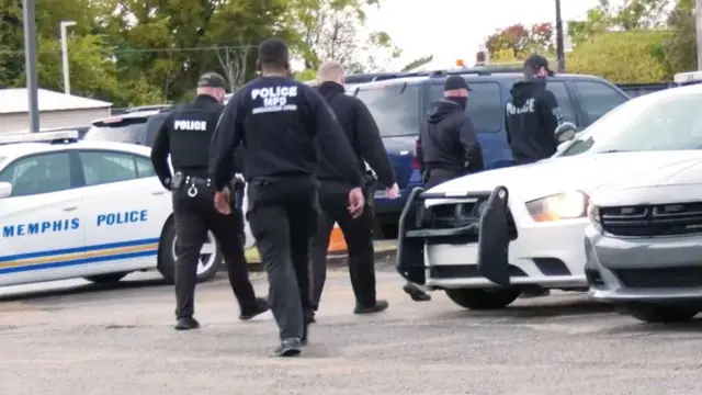 पुलिसकर्मी