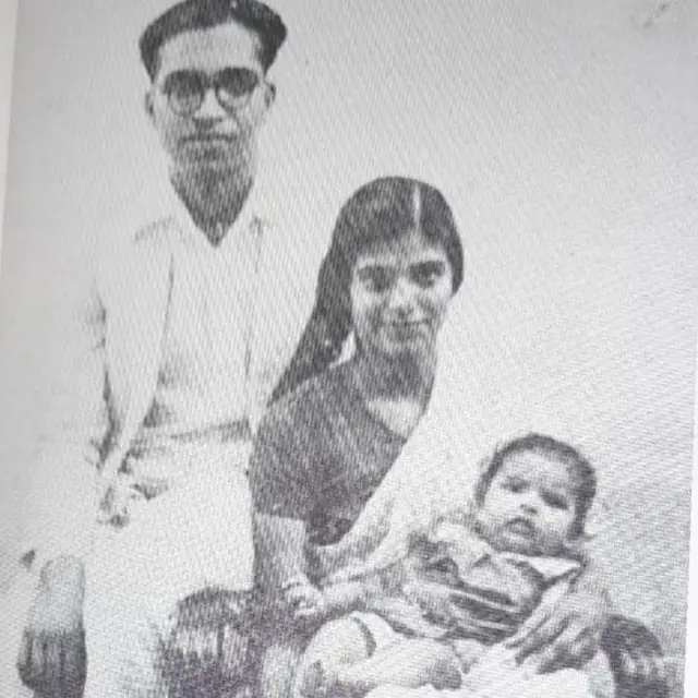 मृणाल गोरे, बंडू गोरे आणि कन्या अंजली वर्तक