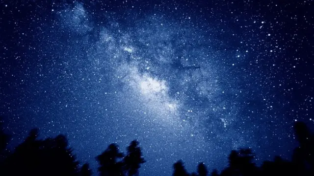 يزداد ابتعاد مجرتنا "درب التبانة" عما حولها مع مواصلة الكون تمدده