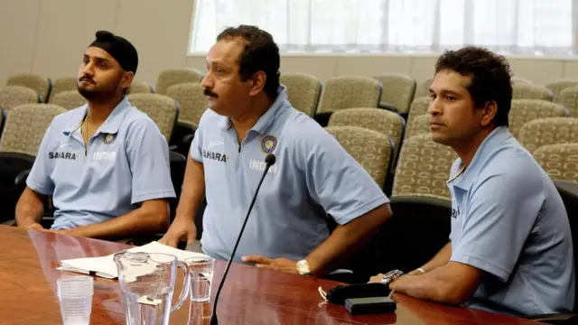 హర్భజన్సింగ్, ఎం.వి.శ్రీధర్, సచిన్ టెండూల్కర్