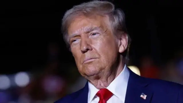 डोनाल्ड ट्रम्प यांनी सीरियातील परिस्थितीतीवर प्रतिक्रिया दिली