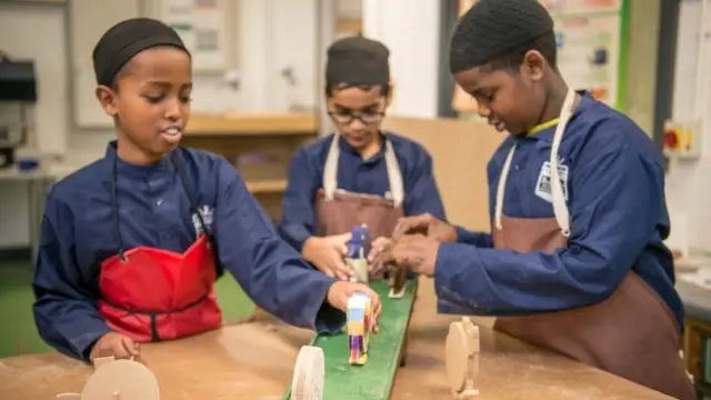 کیتھولک سکول