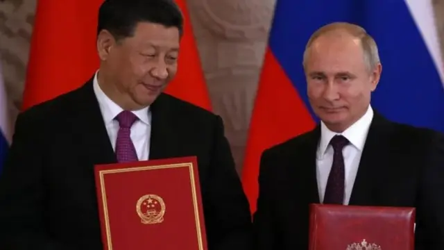 शी जिनपिंग और व्लादिमीर पुतिन
