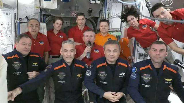 Ax-3 Misyonu astronotları Michael López-Alegría, Walter Villadei, Marcus Wandt, ve Alper Gezeravcı