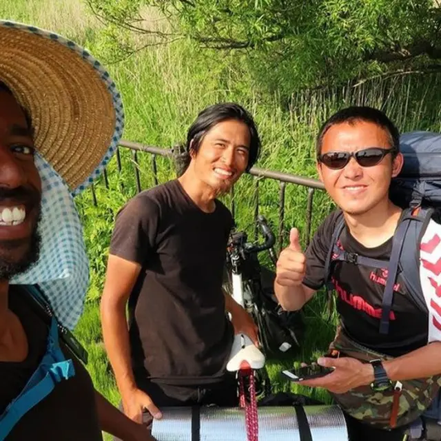 ኣላን ኣብ ጉዕዞ