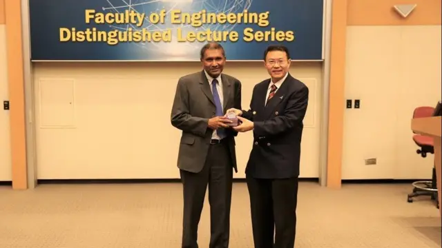 මහාචාර්ය කුමාර් වික්‍රමසිංහ