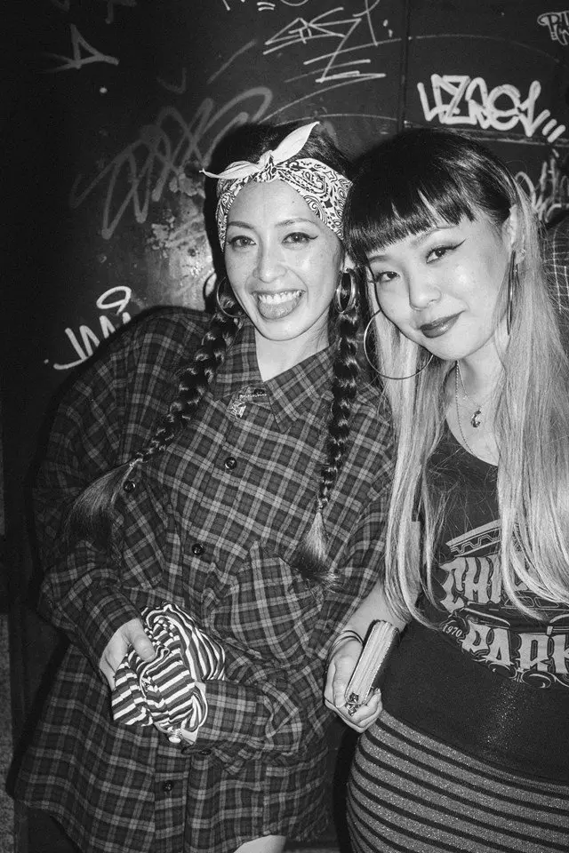 Mujeres de la subcultura chicana en japón
