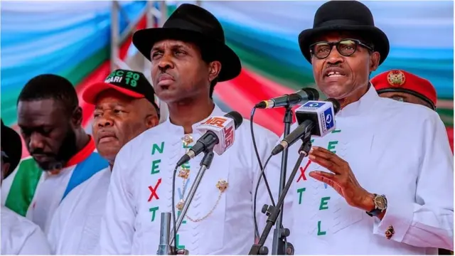 Tonye P Cole and Buhari for Adokiye Amiesimaka Stadium during di rally
