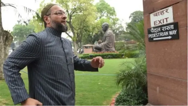 असदुद्दीन ओवेसी