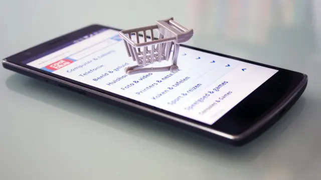 Shopping basket ontop phone