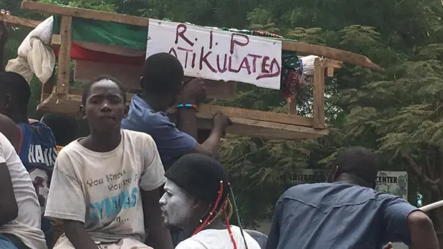 Mutanen Benuwe da makarar jam'iyyar PDP domin murna