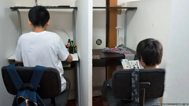 Two students in Tamagawa Free School