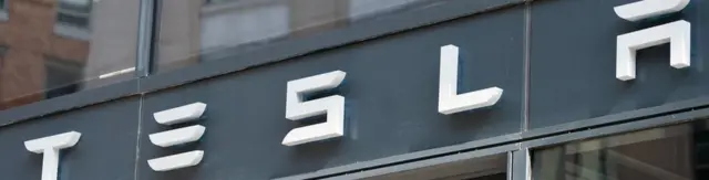 머스크의 트윗 이후 테슬라 주가는 급락했다