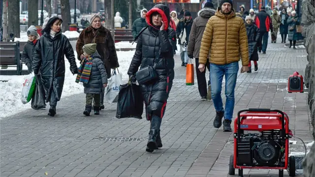 Після російських обстрілів бізнес всю зиму пропрацював на генераторах, розміри якого залежали від розмірів бізнесу та фінансових можливостей його власника
