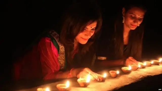 ਦਿਵਾਲੀ. ਭੋਪਾਲ, ਦੀਵੇ