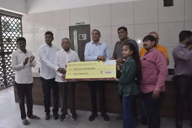 રત્નકલાકાર, સુરત હીરાઉદ્યોગ, ગુજરાત, હીરાઉદ્યોગમાં મંદી, ડાયમંડ