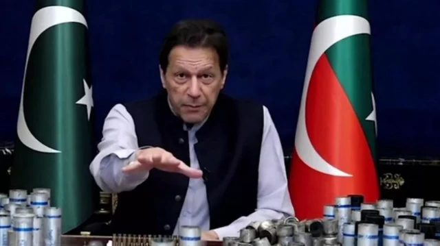 ইমরান খান