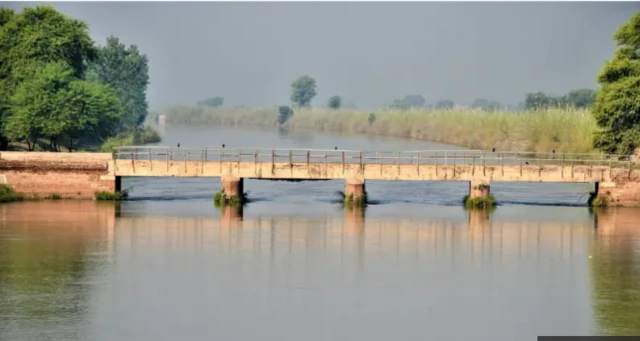 سندھ طاس معاہدے کے تحت پاکستان کو تین مغربی دریاؤں سندھ، چناب اور جہلم کے پانی پر اختیار دیا گیا ہے