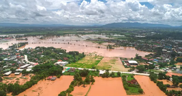 અરબ સાગરમાં વાવાઝોડું, વાવાઝોડાના પ્રકાર, પવનની ઝડપના આધારે વર્ગીકરણ, ભારતીય હવામાન વિભાગ, ડિપ્રેશન, ડિપ ડિપ્રેશન, સાયક્લોનિક સ્ટ્રૉર્મ, સિવિયર સ્ટ્રૉમ, વેરી સિવિયર સ્ટ્રૉર્મ, સુપર સાયક્લોનિક સ્ટ્રૉર્મ, બીબીસી ગુજરાતી સાથે સમજો હવામાન સમાચાર, 