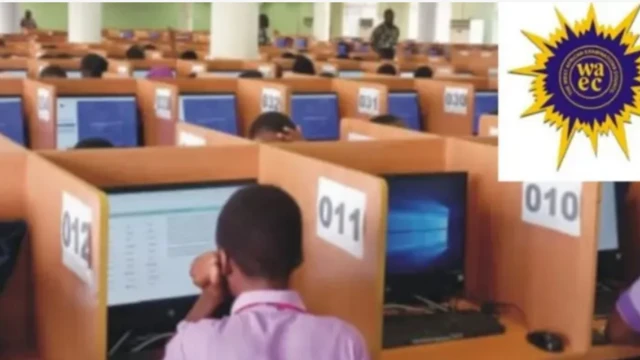 Aworan to ṣafihan akoko ti awọn akẹkọọ n kopa ninu idanwo WAEC pẹlu ayarabisa Kọmputa.