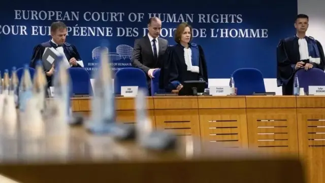 Abacamanza muri sentare