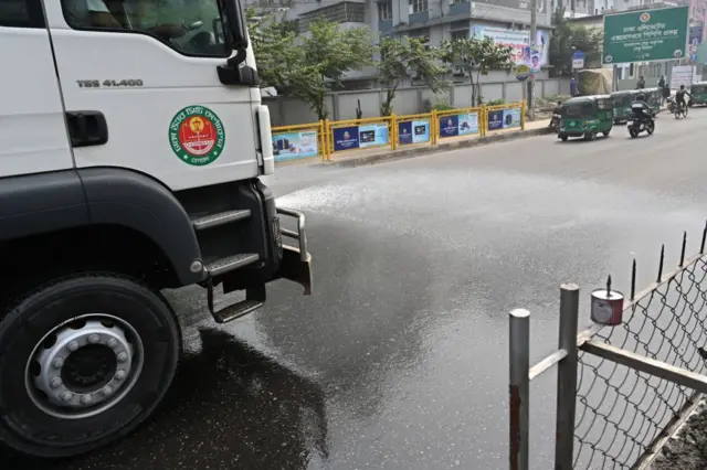 সিটি কর্পোরেশনের গাড়ি