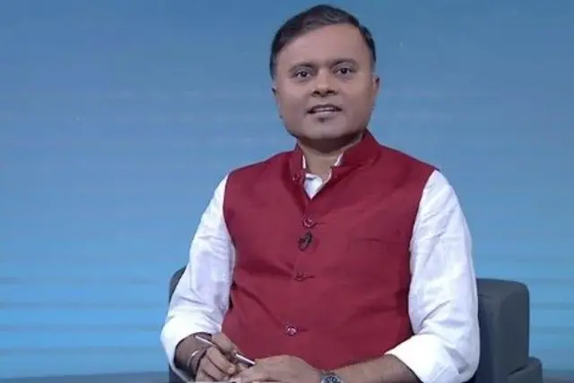 కలెక్టివ్ న్యూస్రూమ్ డైరెక్టర్ ఆఫ్ జర్నలిజం ముకేష్ శర్మ
