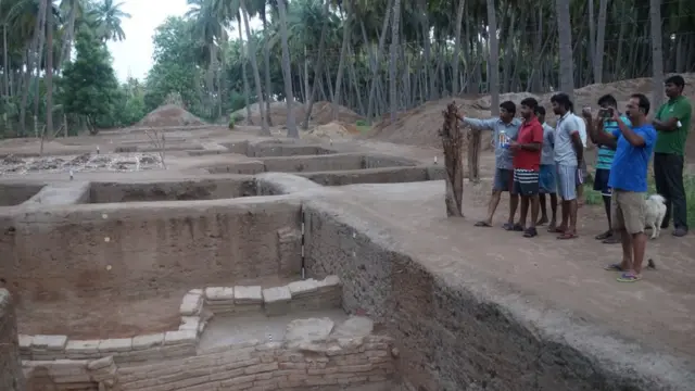 கீழடி அகழாய்வு