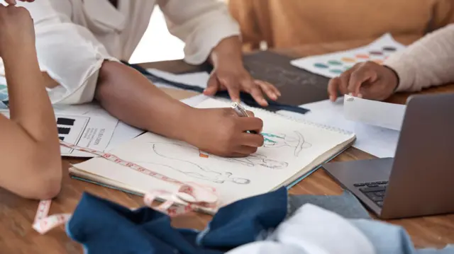 కాలేజీ విద్యార్థులు