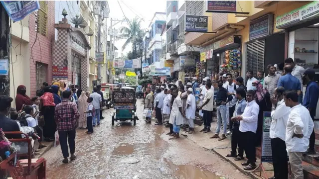 পরীক্ষা কেন্দ্র।