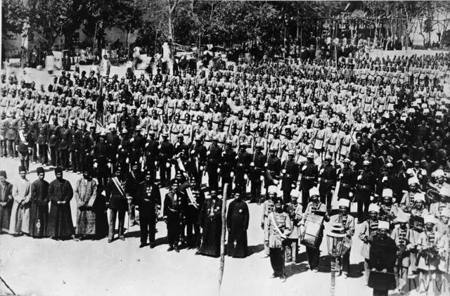 رژه نظامیان ایران