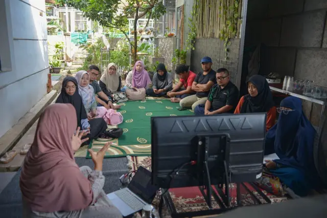 Dewi berbagi mengenai metode pertanian