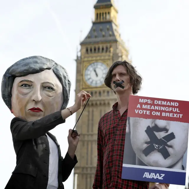 Protesta por el Brexit frente al Parlamento en Londres, el 13 de marzo de 2017.