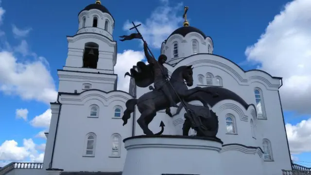 Памятник Георгию Победоносцу