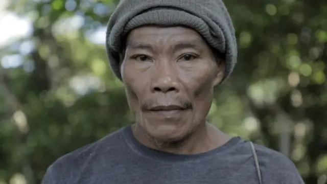 Anius Dadoali, yang biasa dipanggil Bu Niu adalah warga lokal yang menemukan seriwang sangihe tahun 1998.