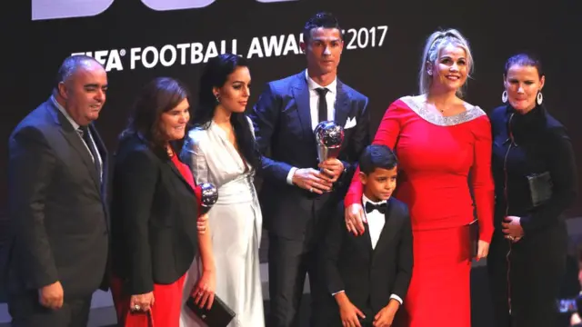 Cristiano Ronaldo en compagnie de sa famille