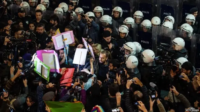 ਔਰਤਾਂ ਖ਼ਿਲਾਫ਼ ਹਿੰਸਾ