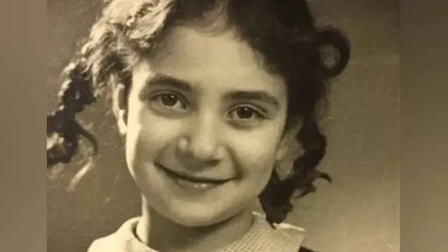 Dolly cuando niña