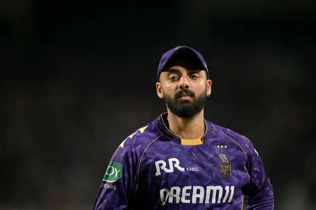 காயம் காரணமாக வருண் சக்கரவர்த்தி இந்தப் போட்டியில் விளையாடவில்லை