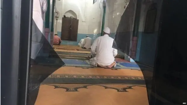 ઔરંગાબાદની મસ્જિદ તૂટેલો કાચ